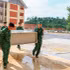 Border Guard soldiers help boarding schools in the border areas of Lao Cai Province. (Photo: CONG HAI)