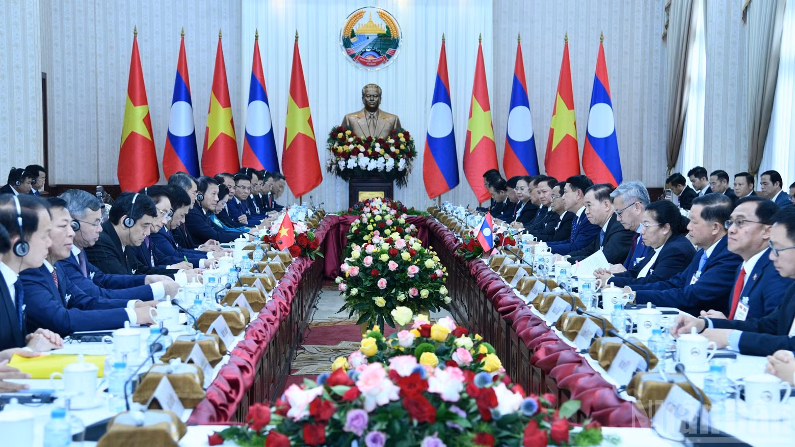 Overview of the talks between the two Prime Ministers. (Photo: nhandan.vn)