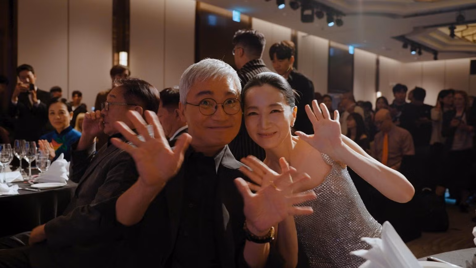 Two well-known Korean actors: Jo Jae Yoon (left) and Kim Joo Ryoung, who appeared in “Squid Game” (right).