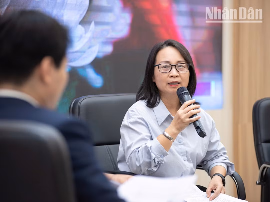 Ngo Kieu Lien, Head of the Data and Information Division for People with Meritorious Services under the Department of People with Meritorious Services, Ministry of Home Affairs. (Photo: MINH DUY)