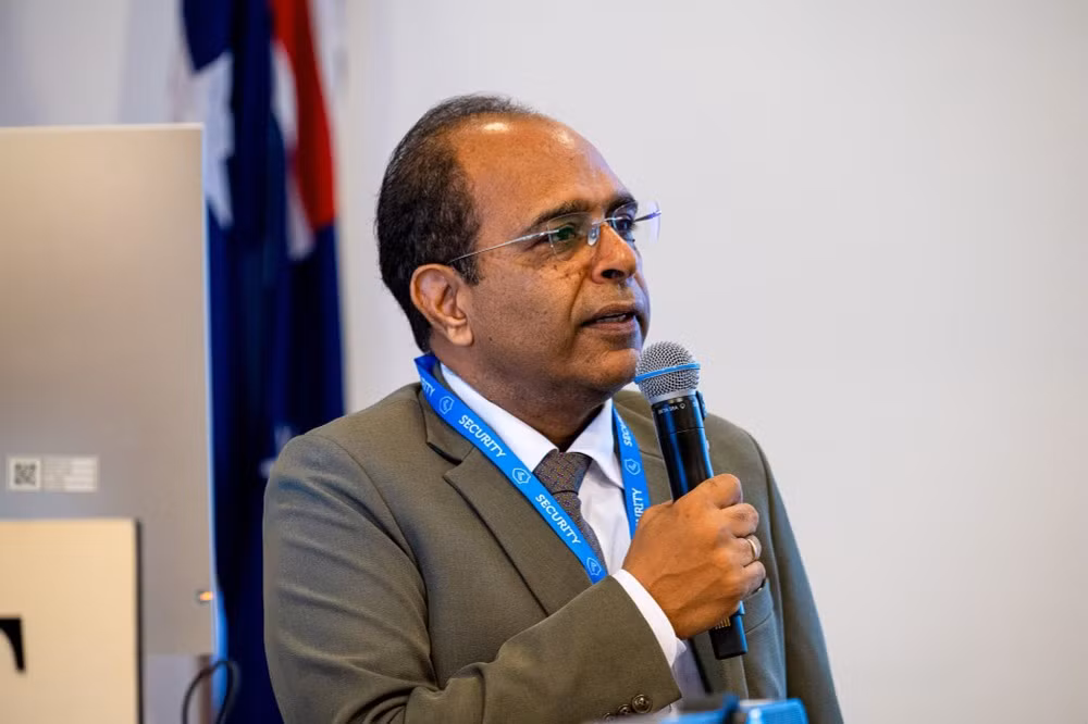 Vinod Ahuja, FAO Representative in Viet Nam, speaks at the event. (Photo: RMIT)
