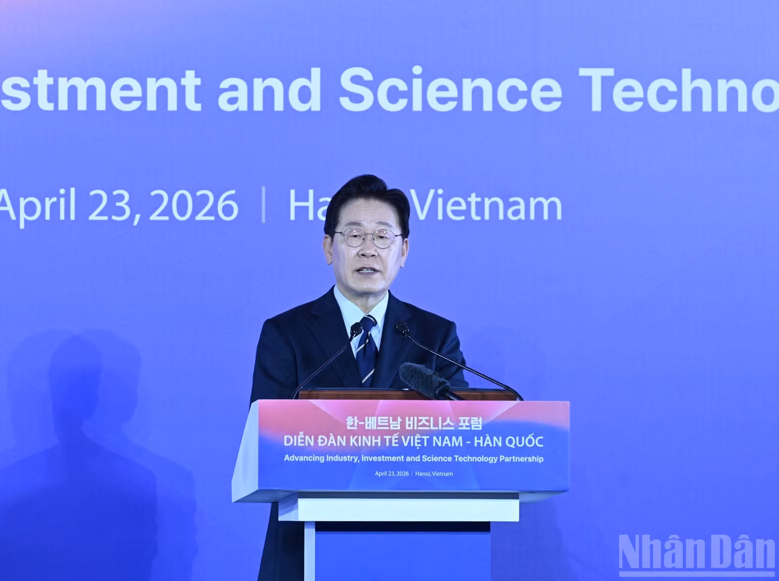 President Lee Jae Myung at the Viet Nam-Republic of Korea Economic Forum.