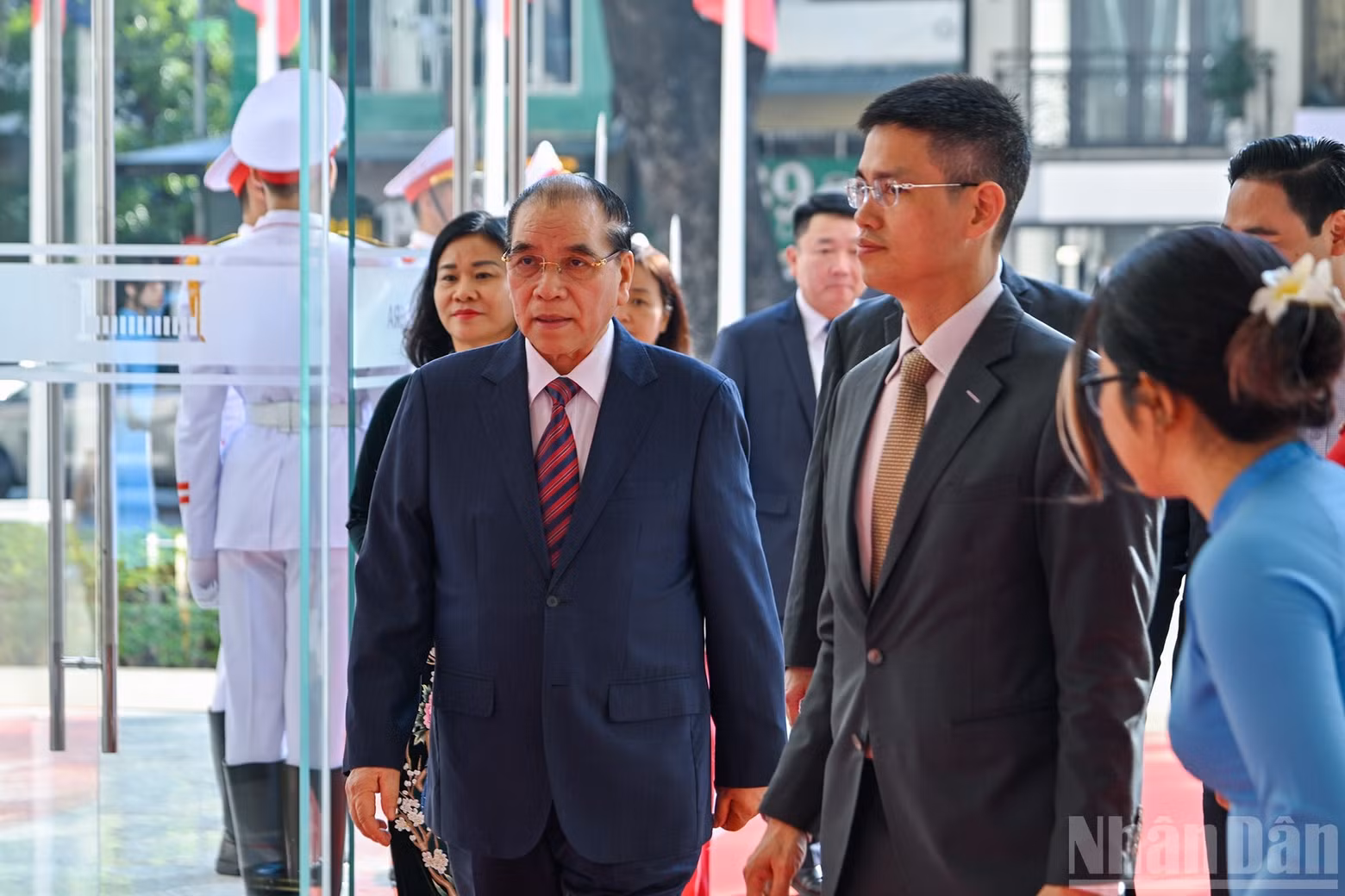 Former Party General Secretary Nong Duc Manh was present at the event.