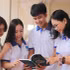 Students at the VNU-HCM University of Social Sciences and Humanities discuss their fields of study.